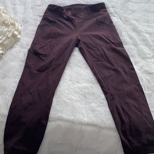 Lululemon Capri with pockets